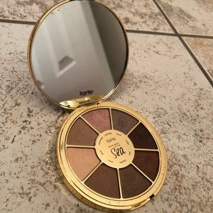 Tarte Rainforest of the Sea Pallet
